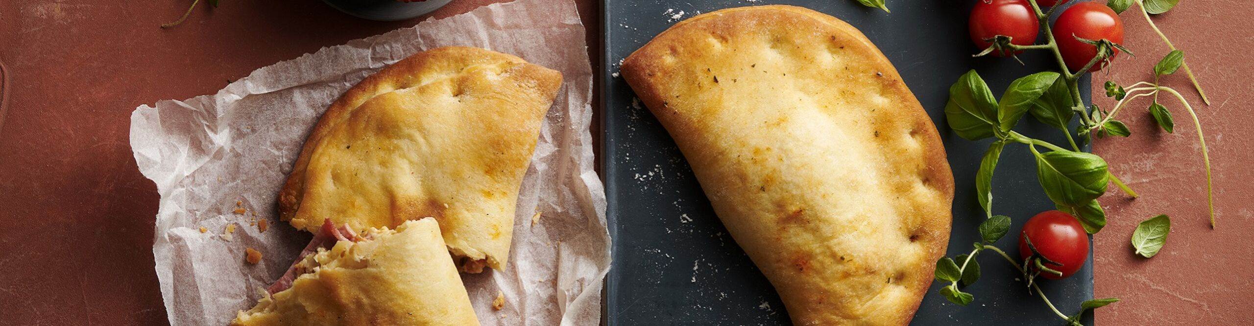 1920x500-kinkku-juusto-calzone